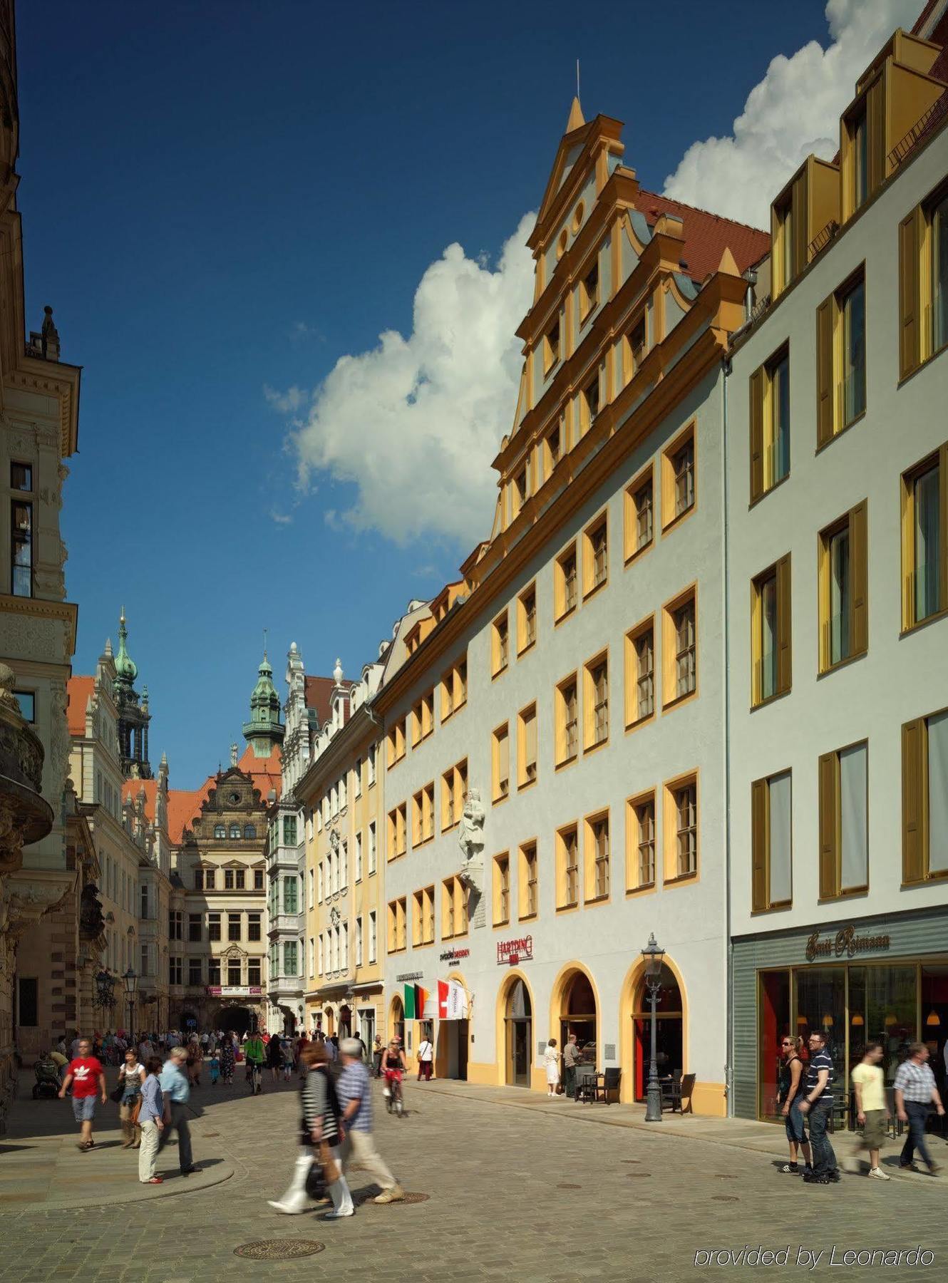 Hyperion Hotel Dresden Am Schloss Exterior photo